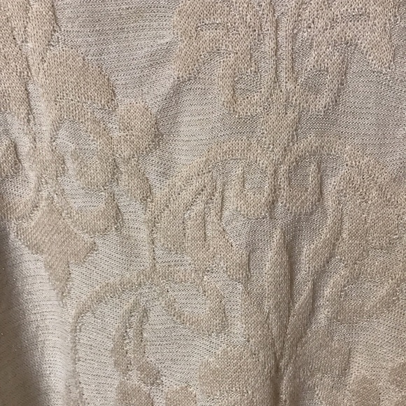 CHICO’S Women’s Pullover Sweater V Neck XL Cream With Subtle Metallic Sparkles - Picture 3 of 11